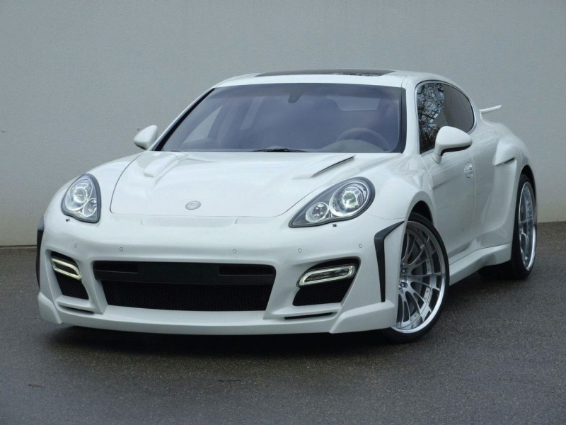 2010-Fab-Design-Porsche-Panamera-Front-Angle-View-800x600