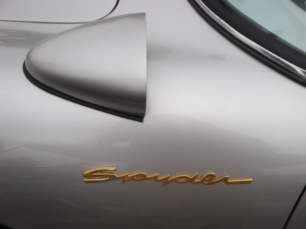 porsche spyder logo