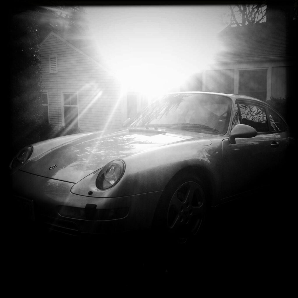 porsche 911 black and white